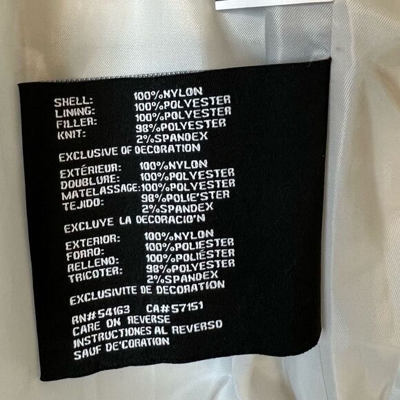 GUESS quilted pearlescent silver puffer jacket - Picture 6 of 16